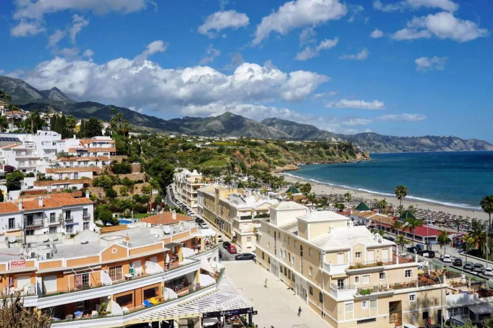 Apartament Burriana Beach Silhouse نيرخا المظهر الخارجي الصورة